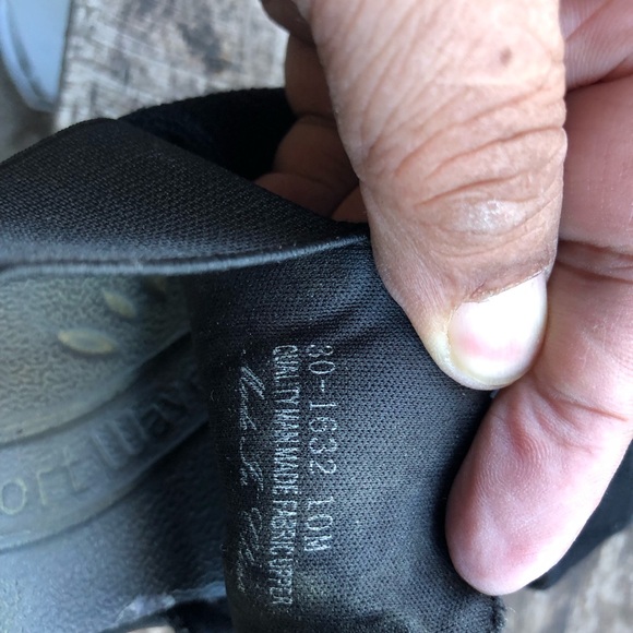 Easy Street Solite 30-16332 Black Ankle Strap Sandals Size 10M - Picture 8 of 11